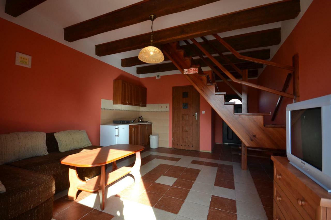 Apartamenty "Anusia" Ledzin エクステリア 写真